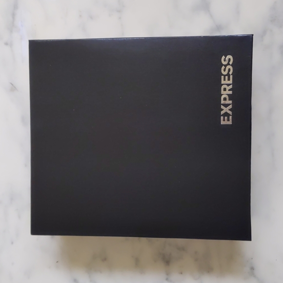 NWOT. Express Woman's cosmetic bags set with embroidered logo. - Picture 5 of 5